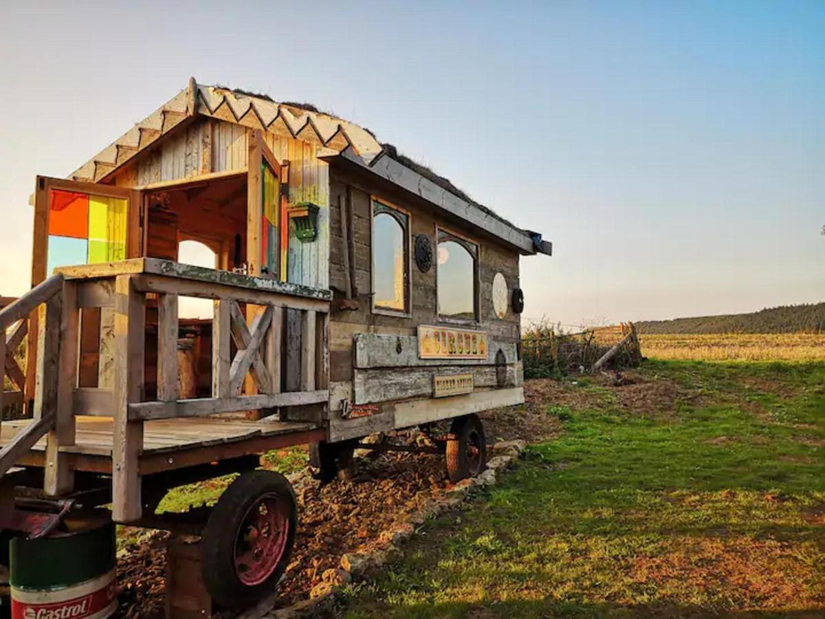 2 X Double Bed Glamping Wagon In Dalby Forest Scarborough Eksteriør billede
